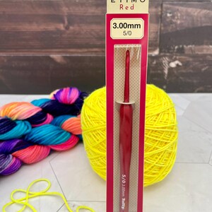 Tulip ETIMO Red Crochet Hook w/Cushion Grip