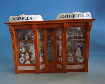 Reutter Porcelain Diorama Miniatures Miniature Antique Shop Mural Vintage (F024-2165)
