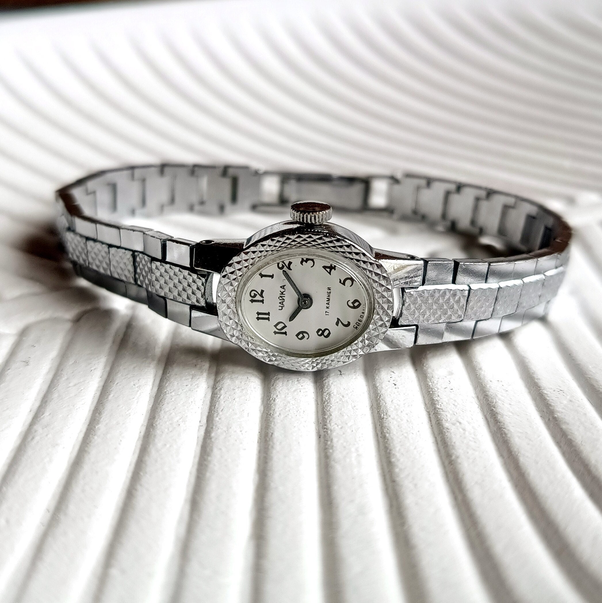 White and shop silver watch womens