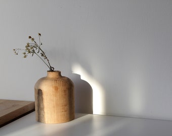 Small Oak Dried Flower Vase