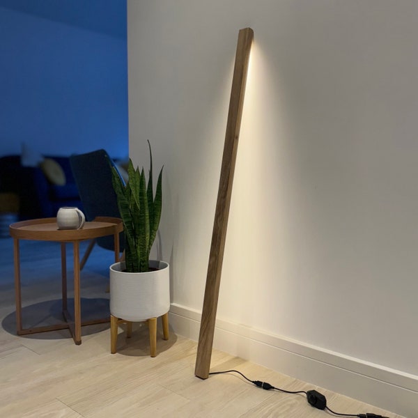 Nordic style freestanding oak floor lamp - black edition - warm LED light | solid wood | modern scandi | dimmer - Made to order