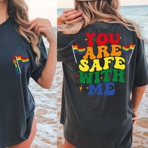 Estás a salvo conmigo svg, estás a salvo conmigo png, estás a salvo conmigo pegatina, orgullo svg, camisa del orgullo svg, lgbt png, pegatina de la bandera del orgullo