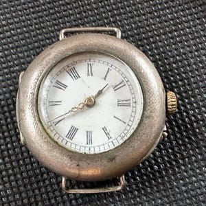 vintage mechanical watches antique pocket  wristwatches Classic collectible timepieces  Retro men’s   women’s watches