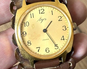 Vintage Luch Mechanical Wristwatch, USSR Men’s Timepiece, Original Band