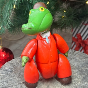 Vintage Children Toy Crocodile with Elastic Strings Unique Collectible Crocodile Toy Retro Elastic Crocodile Figure Antique Kids Toy チェブラーシカ