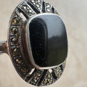 Sterling Silver 925 Onyx Ring with Side Accent Stones – Vintage Jewelry