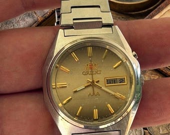 Orologio automatico vintage Orient AAA Crystal 21 con vetro sfaccettato, anni '70/'80, orologio da polso meccanico giapponese con datario e tre stelle, regalo perfetto.