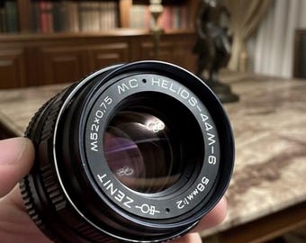 Helios 44 M-6 58 mm f/2 M42 Objektiv USSR – Vintage Porträt-Bokeh