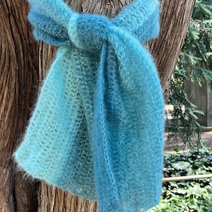 Crochet pattern scarf blue gradient for beginners and advanced