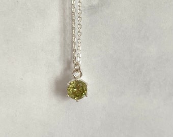 Peridot green zircon 925 silver necklace. Sterling silver Crystal gemstone necklace. Handmade jewellery for gift.