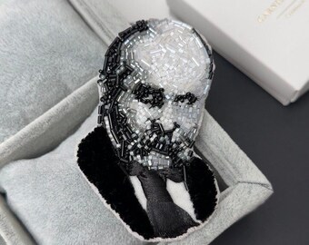 Taras Shevchenko beaded brooch / embroidered portrait