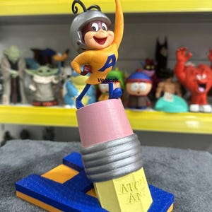 Figura di formica atomo dipinta a mano e stampata in 3D - 20 cm di altezza, design personalizzato da collezione