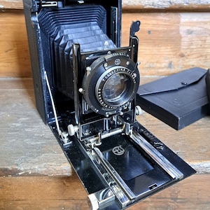 Large format, 10cm x 15cm, Ernemann Chronos Verschluk HEAG XI plate camera. Circa 1921