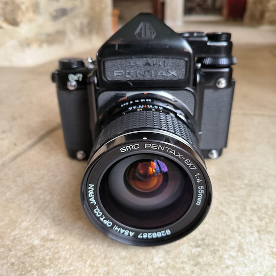 Pentax 67 105mm F2.4: Lens review, Details, Experience