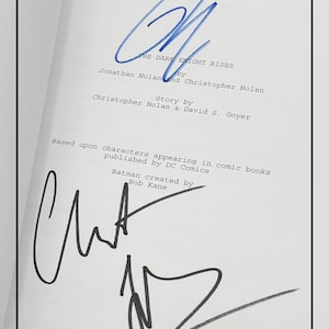 Sceneggiatura di The Dark Knight Rises firmata da Christian Bale e Tom Hardy • Regalo per gli amanti dei libri