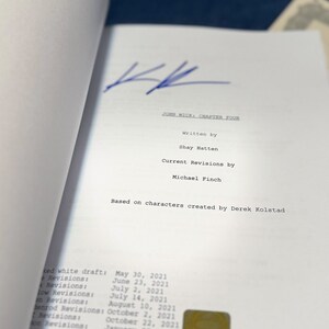 JOHN WICK 4 Script Signed by Keanu Reeves Real Signatures/Original/Not a Reprint Full Official Screenplay COA image 4