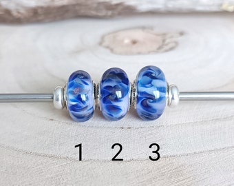 Perle parme, bleu et doré en verre filé, artisanal et fait main, pour bracelet type Pandora, collier, dreadlocks