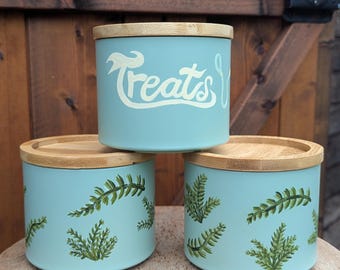 Set mit 3 handbemalten Farn Hunde Leckerli Gläsern, Salbeigrünen Haustier Aufbewahrungsbehältern mit Bambusdeckeln