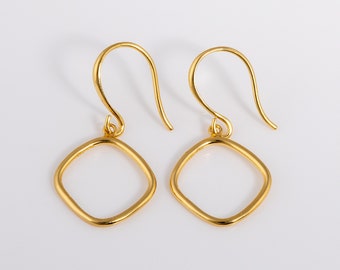 Pendientes sencillos con gancho de oro vermeil de Drumshanbo