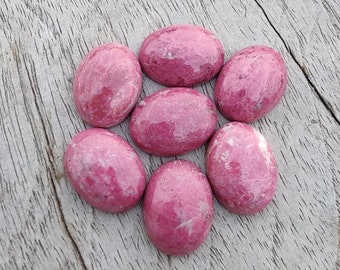 Cabochon de forme ovale en thulite naturelle, dos plat, calibrées en gros, pierres précieuses de qualité AAA+, toutes les tailles disponibles