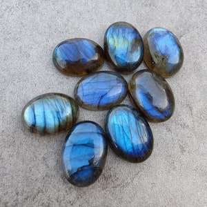 AAA Quality Natural Labradorite Oval Shape Cabochon Flat Back Calibrated Wholesale Gemstones, All Sizes Available zdjęcie 1