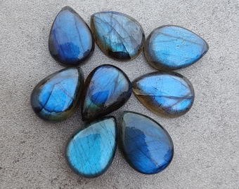 Naturlig labradorit cabochon: AAA+ teardrop päron ädelsten