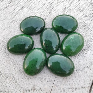 AAA calidad natural nefrita jade forma ovalada cabujón espalda plana calibrada piedras preciosas al por mayor, todos los tamaños disponibles imagen 3