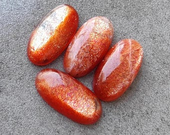 Natürlicher Sonnenstein Cabochon: Großer ovaler AAA + Edelstein