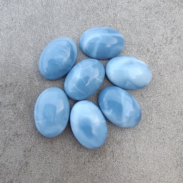 Ópalo azul natural forma ovalada Cabujón espalda plana AAA+ calidad calibrada piedras preciosas al por mayor, todos los tamaños disponibles