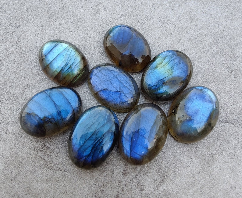 AAA Quality Natural Labradorite Oval Shape Cabochon Flat Back Calibrated Wholesale Gemstones, All Sizes Available zdjęcie 5