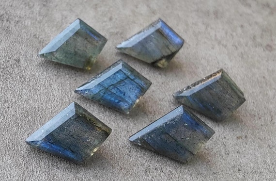 AAA+ Quality Natural Labradorite Kite Shape Faceted Cut Calibrated Wholesale Gemstones, All Sizes Available