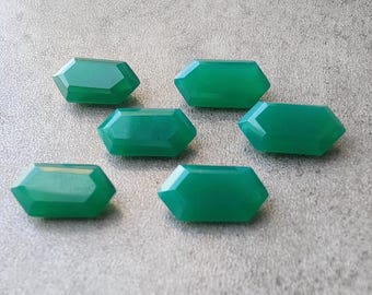 ファセットカットのグリーンオニキス宝石：AAA+六角形カット、校正済み