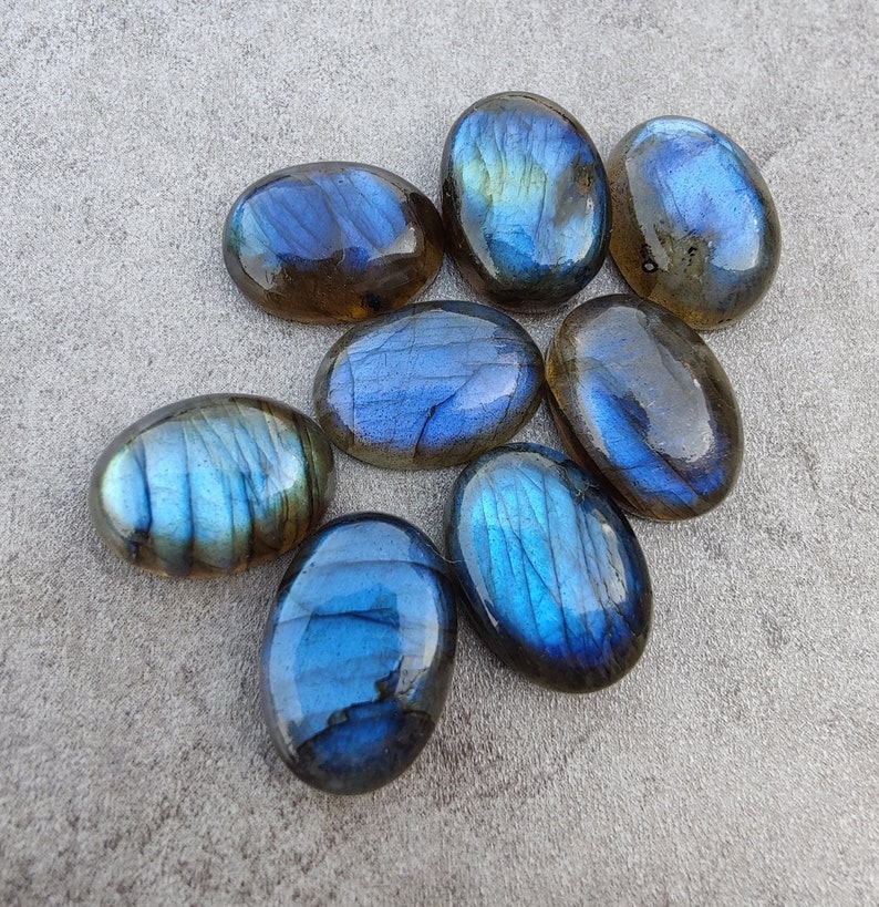 AAA Quality Natural Labradorite Oval Shape Cabochon Flat Back Calibrated Wholesale Gemstones, All Sizes Available zdjęcie 1