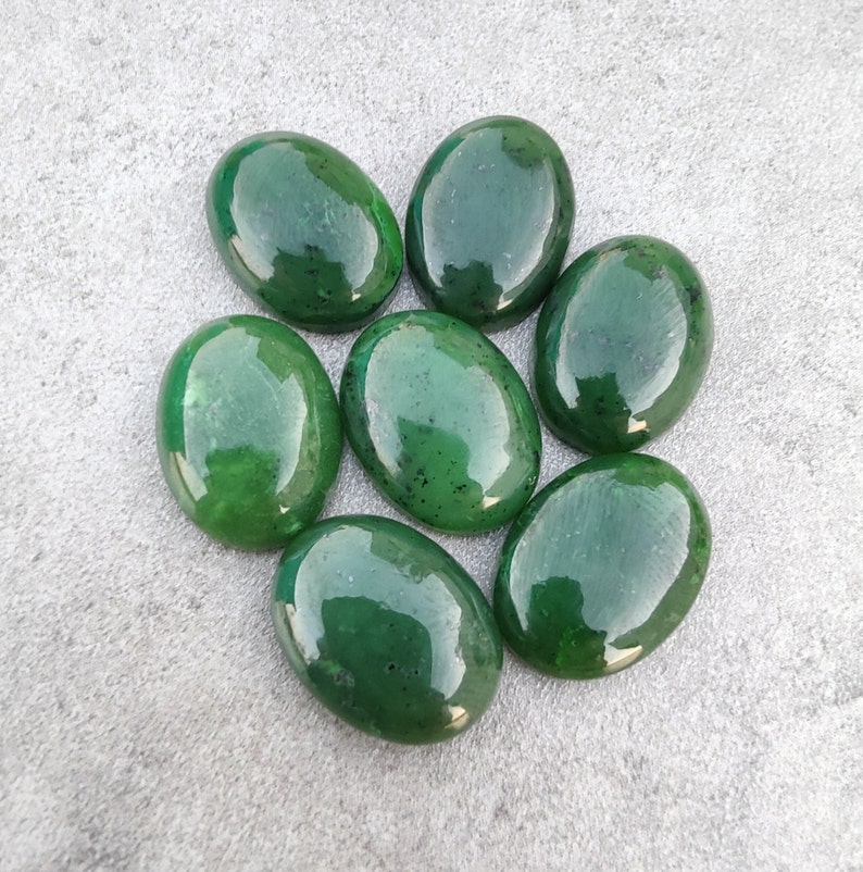 AAA calidad natural nefrita jade forma ovalada cabujón espalda plana calibrada piedras preciosas al por mayor, todos los tamaños disponibles imagen 2