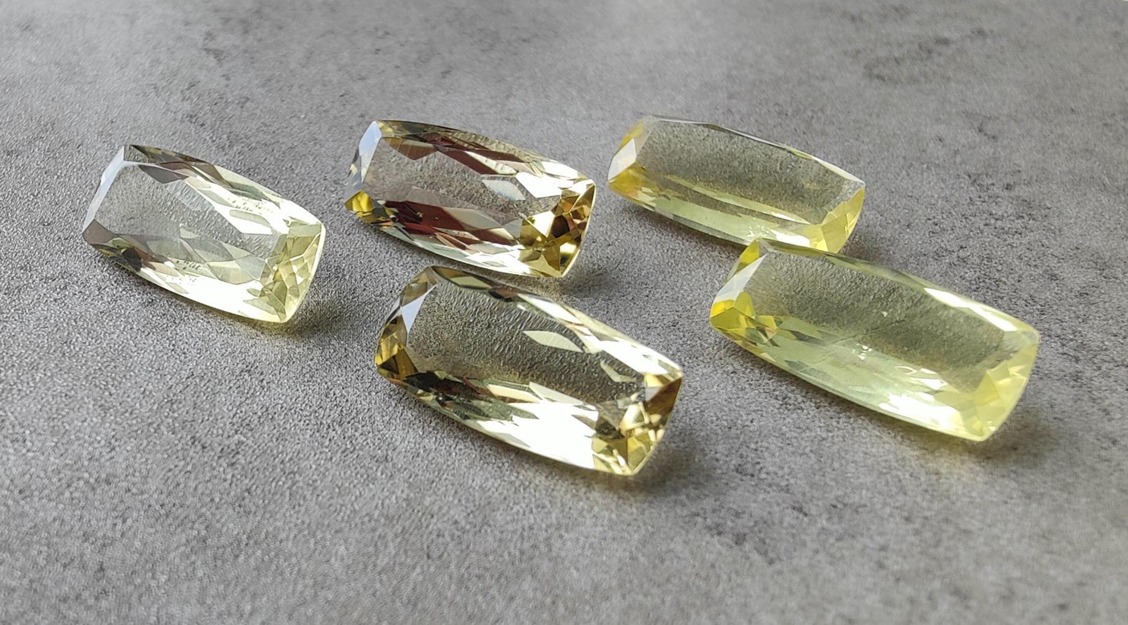 AAA+レモンクォーツ：大きなクッションファセットカット、キャリブレー