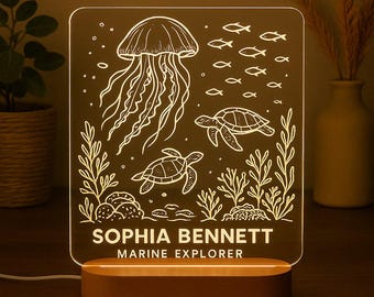 Marine Nachtlicht | Personalisierte LED-Lampe mit Laser graviertem Acryldesign | Personalisiertes Geschenk mit Holzsockel