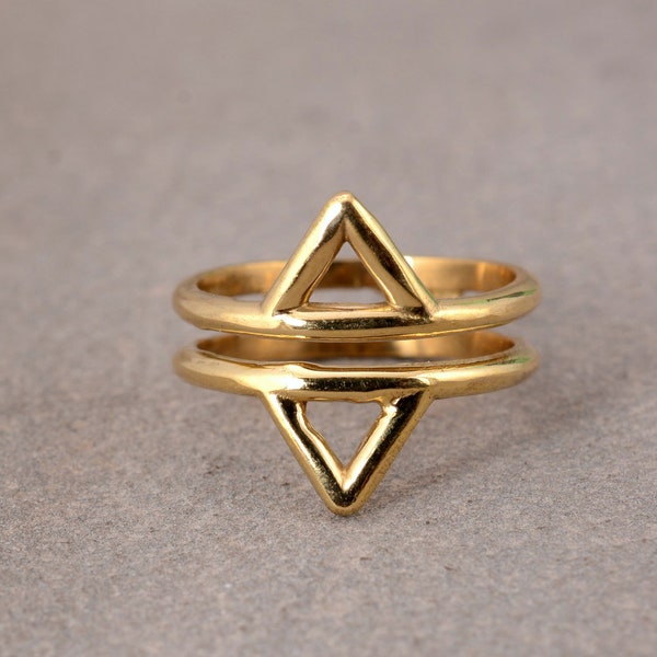 Bague faite main, bague triangle en laiton, bague chevron, bague en laiton, bague empilable double anneau, bague de Noël, bague pour elle, bague pour femme