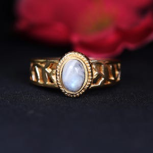 14K Gold Filled Rainbow Moonstone Ring: Oval Stacking Ring