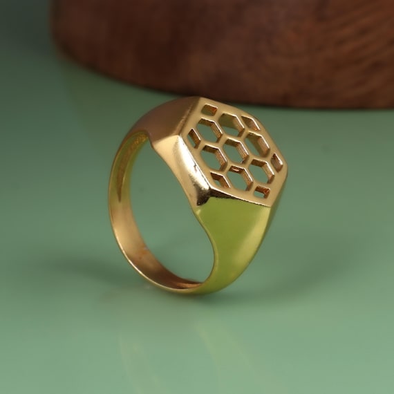 Honeycomb Signet Ring • Gold Bee Hive Ring • Geometric Hexagon