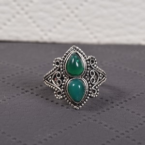 Handmade Green Onyx Dual Gemstone Ring: Silver Plated Brass