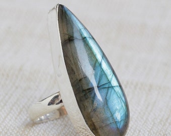 Labradorite ring, 925 Sterling Silver Jewelry, wedding Jewelry, Statement Rings, anniversary jewelry, Blue flash Labradorite