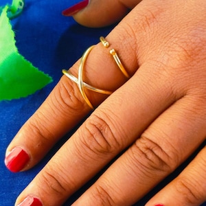 Janvi Jewelry Elegant Spiral Open Adjustable Gold Plated Brass Ring – Minimalist Statement Design