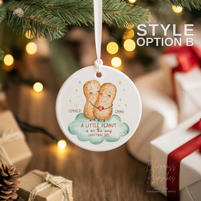We’re Expecting Baby Ornament 2026 – Personalized Little Peanut Couple Ornament – Parents to Be Pregnancy Announcement Christmas Gift Bild 3