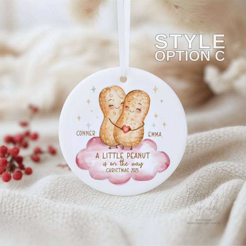 We’re Expecting Baby Ornament 2026 – Personalized Little Peanut Couple Ornament – Parents to Be Pregnancy Announcement Christmas Gift Bild 4