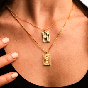 Tarot Card ketting, gouden Tarot hanger sieraden en Sun Moon Tarot kaarten Zodiac ketting, handgemaakte gepersonaliseerde geschenken van minimalistische Tarot