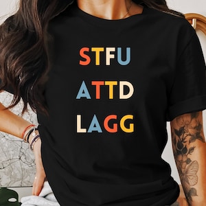 STFUATTDLAGG Shirt - Rauchliebhaber Shirt, Geschenk für Sie, Smut Bücher Romanze Liebhaber Shirt, würziges Leser Shirt, schmutziges Buch