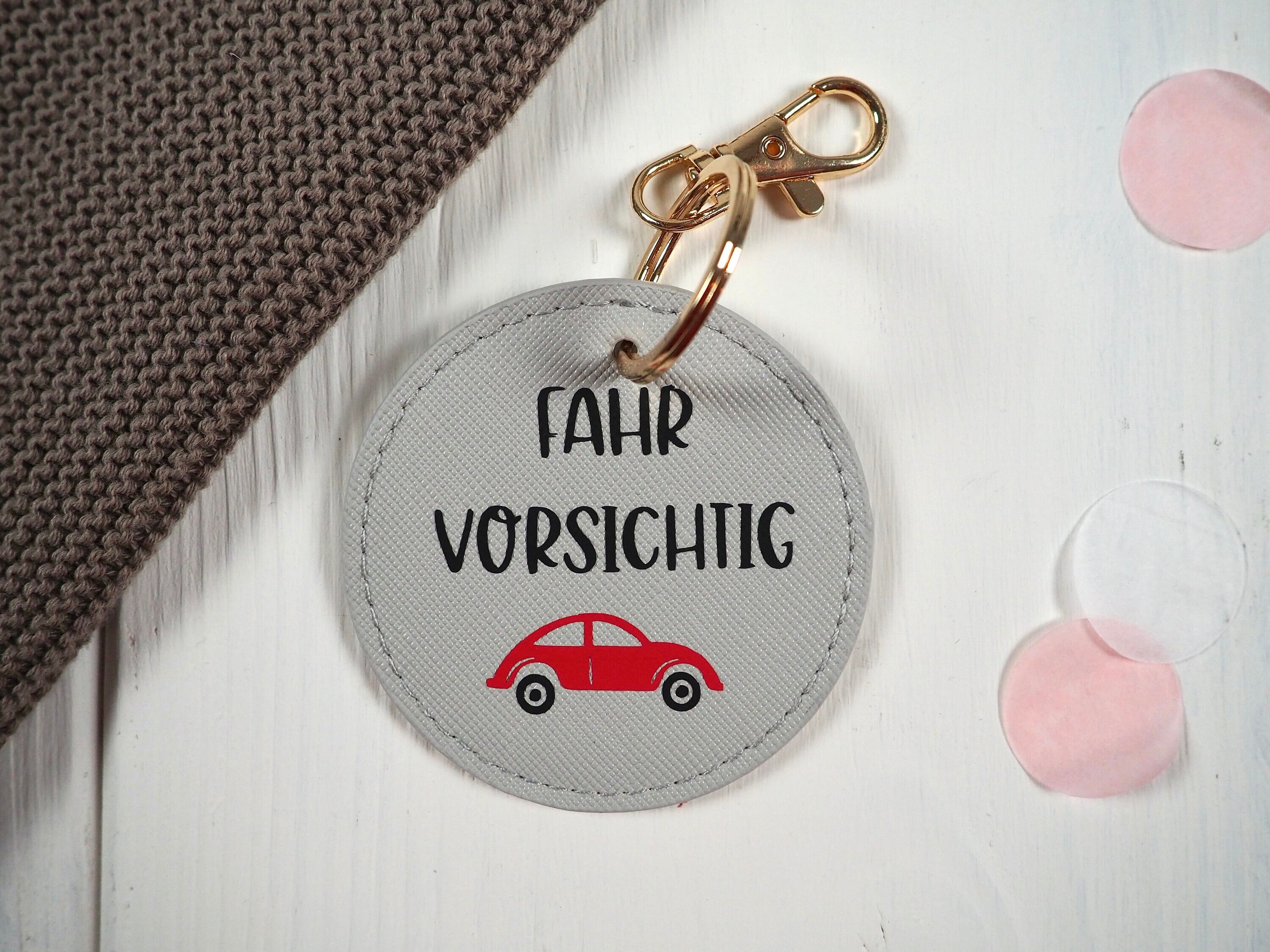 Glückwunsch zum Führerschein / neuen Auto l Schutzengel l Glücksbringer I  individueller Taschen oder Schlüsselanhänger aus Makramee -  Österreich