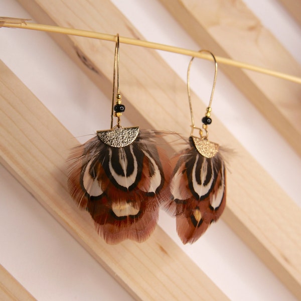 Boucles d'oreilles en plumes de faisan en éventail | Couleur or et brunes