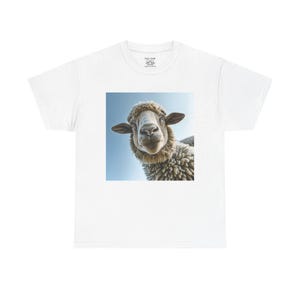 Sheep Graphic Tee, Unisex Cotton T-Shirt for Animal Lovers, Casual Wear, Gift for Pet Owners, Sheep Lovers Tee