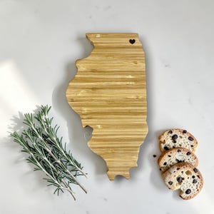 Personalized State Shaped Bamboo Cutting Board – Custom Home Gift